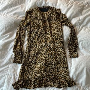 Cheetah Knee-length dress